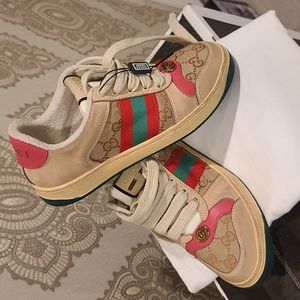 Gucci low top sneakers womens